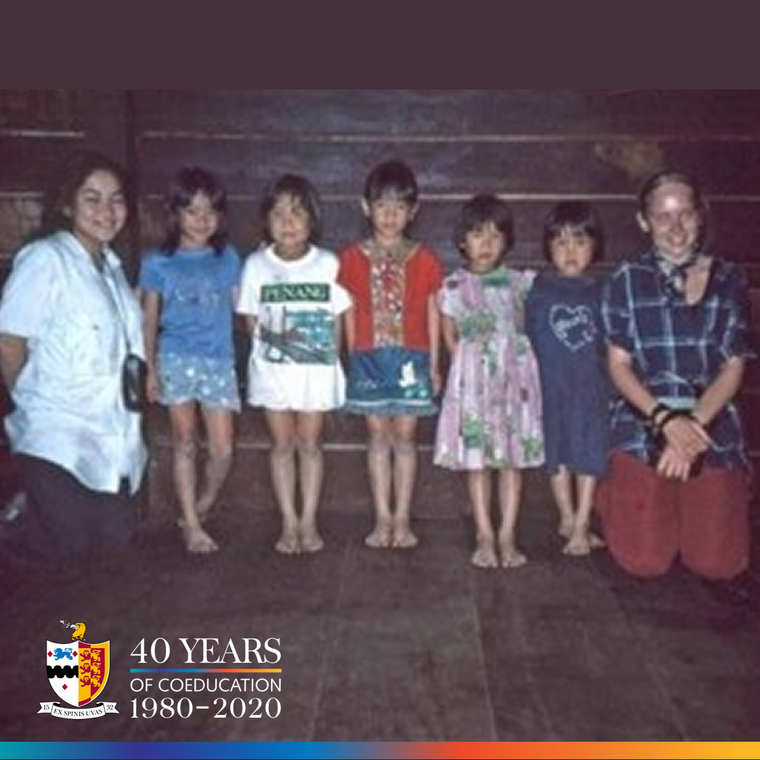 BGSBristol's tweet photo. Jungles, leeches, cave swimming, nature conversation, mountain peaks and desert islands – the month-long trip had it all. Two groups of BGS students, from Y11–U6, were accompanied by 4 members of staff and 2 World Challenge leaders. #40Yearsin40Weeks #BGSAdventure https://t.co/iPPocsWwMZ