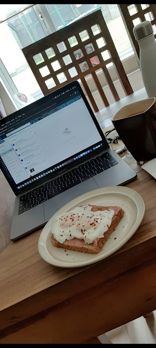 ciaranburns1's tweet photo. How it started V's How its going...
This day (Friday) last year we started work from home for 2 weeks.... Longest 2 weeks ever!!
@IsFearrAnStar #lockdown #longest2weeksever #COVID19 #WorkFromHome https://t.co/rJ8RgB5FZo