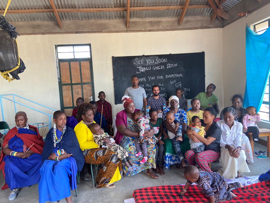 ONGVoluntariado (@ongvoluntariad) on Twitter photo Campaña solidaria para la construcción de huerto y granja en Tanzania. 
Con la iniciativa de los voluntarios Joan y Alberto, se está llevando a cabo una campaña de crowdfunding para poder ayudar a un centro educativo de diversidad funcional con la colaboración <a href="/migranodearena/">migranodearena.org</a> Campaña solidaria para la construcción de huerto y granja en Tanzania. 
Con la iniciativa de los voluntarios Joan y Alberto, se está llevando a cabo una campaña de crowdfunding para poder ayudar a un centro educativo de diversidad funcional con la colaboración <a href="/migranodearena/">migranodearena.org</a>