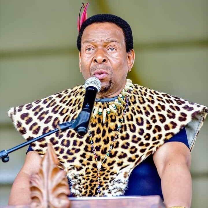 SfisoShezi4's tweet photo. Ukube nganginge mzulu ngangoba yini...lala uphumule Hlanga Lomhlabathi Ndlondlo enophaphe ekhanda 🕊🕯💔 https://t.co/5aIvEsrLWT