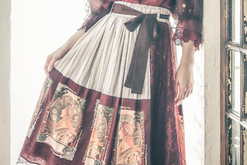 アルフォンス ミュシャ 夢想 黄道十二宮 のワンピース トートバッグ アクシーズファムから