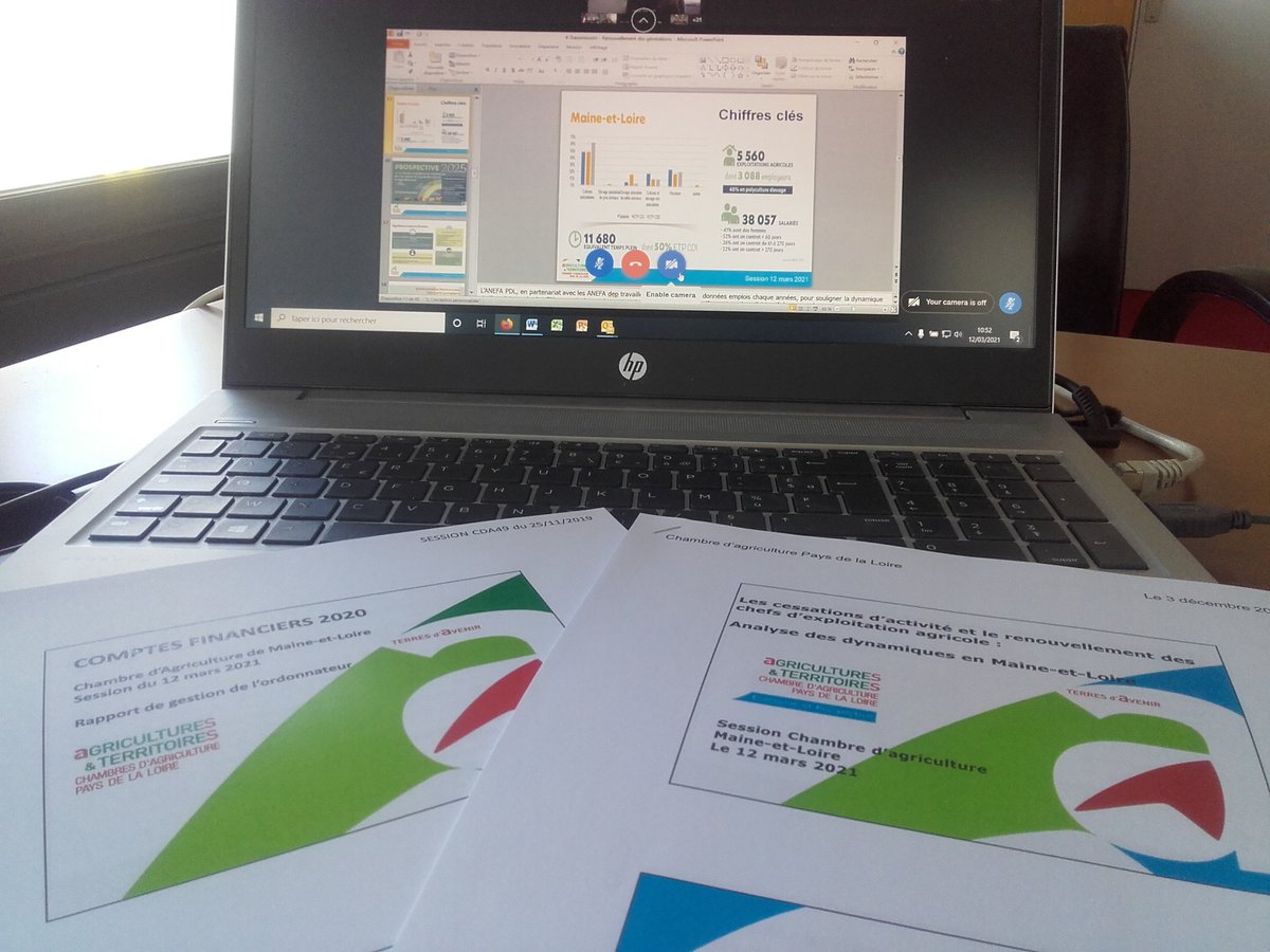 DzL49's tweet photo. Ce matin session 49 @ChambagriPdL en visio. Au programme comptes financiers et débat autour du renouvellement des générations #RGA, exploitants et salariés. @JeunesAgri49 @FDSEA49 @anefa49 @Prefet49 @ChambagriFrance https://t.co/5GY73XQ2NI