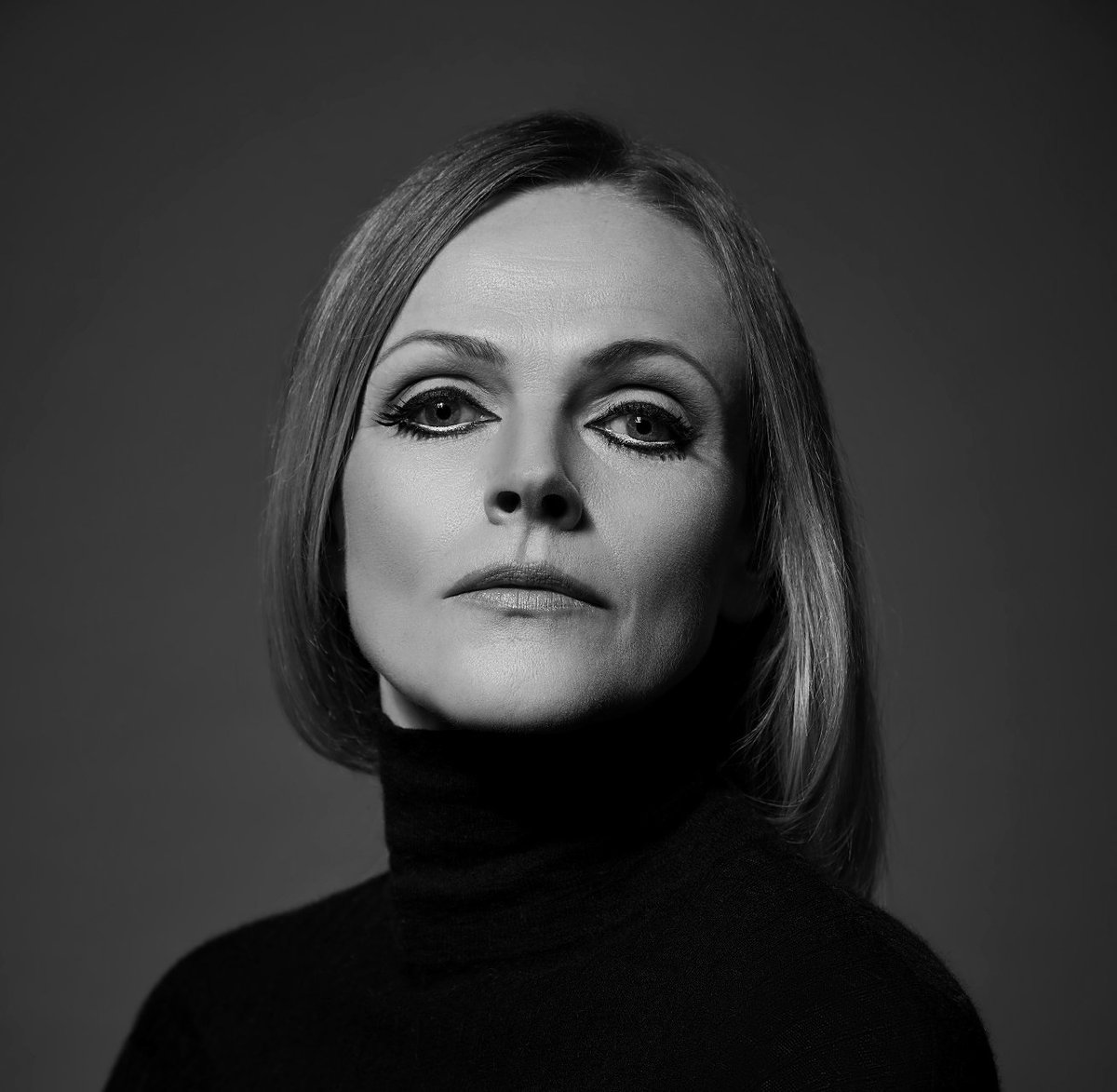 For the headline event of our IWD celebrations we'll be letting the conversation flow between two inspirational women; @coseyfannitutti, the pioneering musician & performance artist and acclaimed actress & writer @MPeakeOfficial. Tomorrow at 20:00 GMT - bit.ly/SS_IWD21
