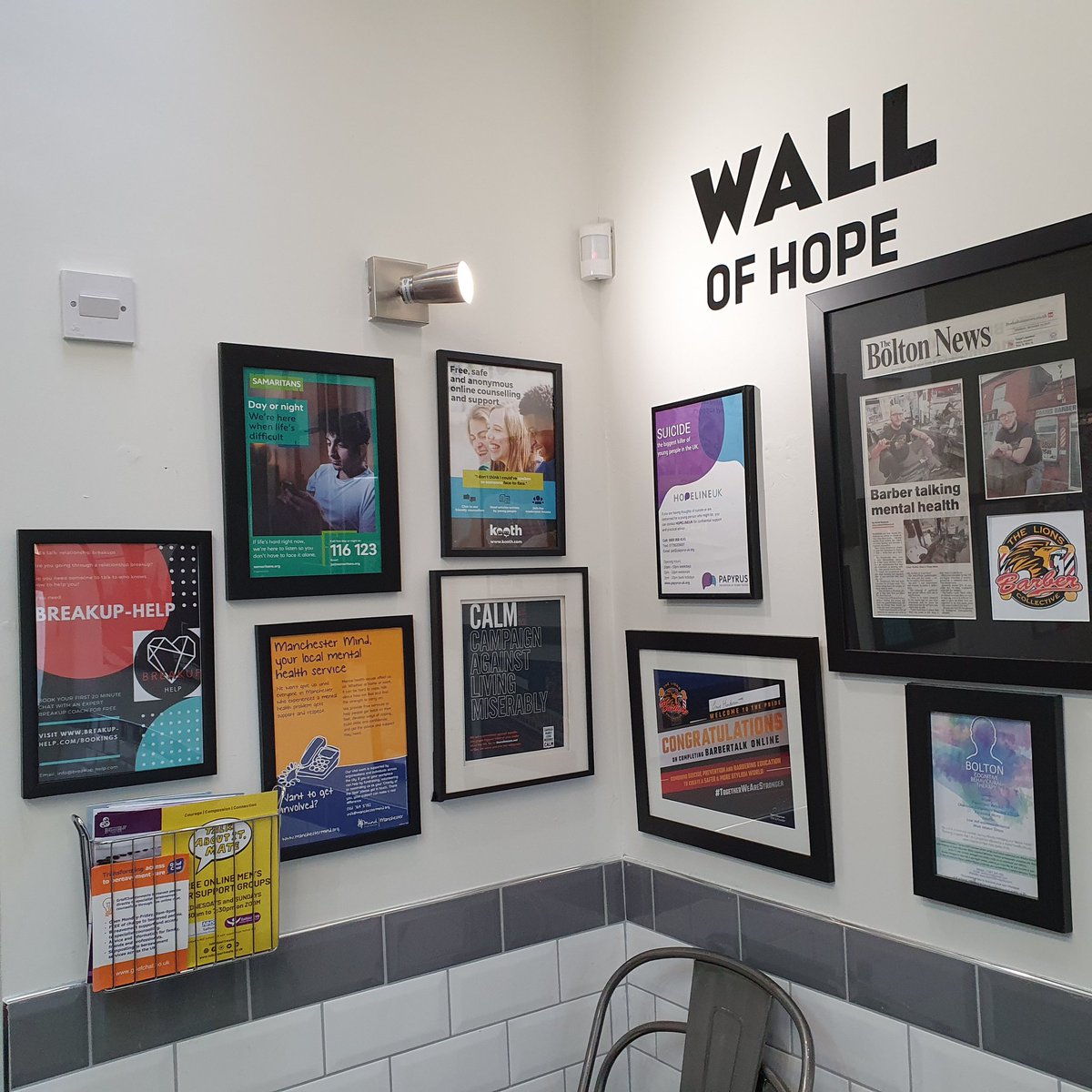 Henderzig's tweet image. Every #hairprofessional #salon needs a #wallofhope to signpost there clients when they in need.

#MentalHealthMatters #SuicidePrevention 
#mentalhealthsupport