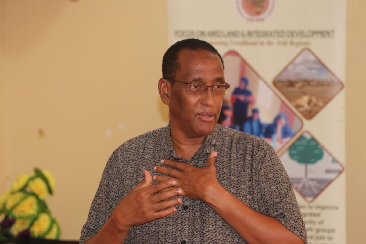 FCDCKenya's tweet photo. We've had a two-days successful engagement with Wajir County Assembly Committee responsible for peace & Wajir County Peace Actors on the draft @FCDCKenya #PeacePolicy & Bill. Good ideas fronted by the @WajirCountyKE peace actors to be incorporated. https://t.co/2HvFkU9Vth