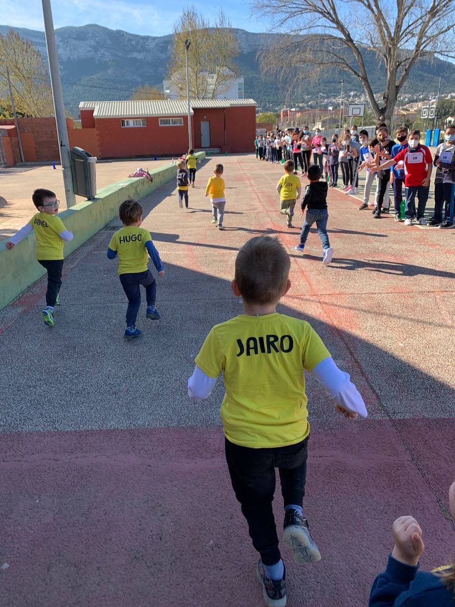 CEIP Les Vessanes tweet media