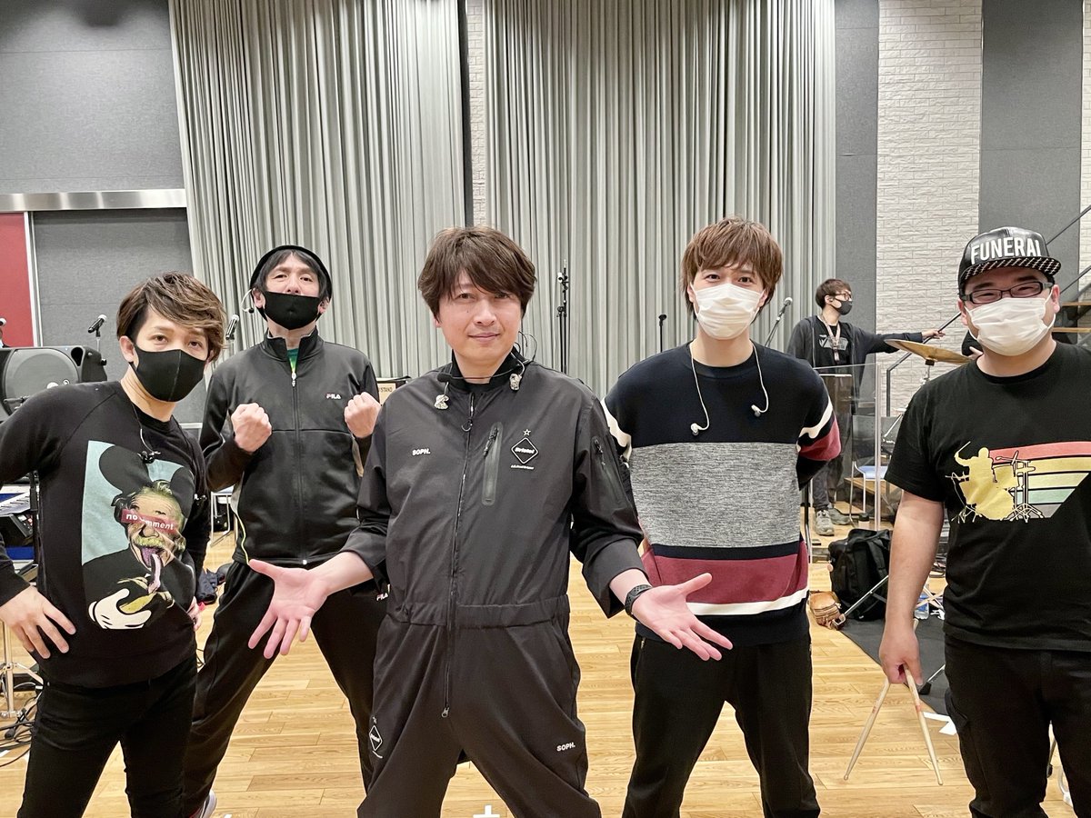 小野大輔アーティスト公式 21 A Space Odyssey訓練は順調です 頼れるバンドメンバーを紹介します 左から ギター 渡辺拓也 Takuya キーボード 宇田隆 Instagram Takaashii Uda ベース 篠崎哲也 Shinotetsubass ドラム 野口仁志