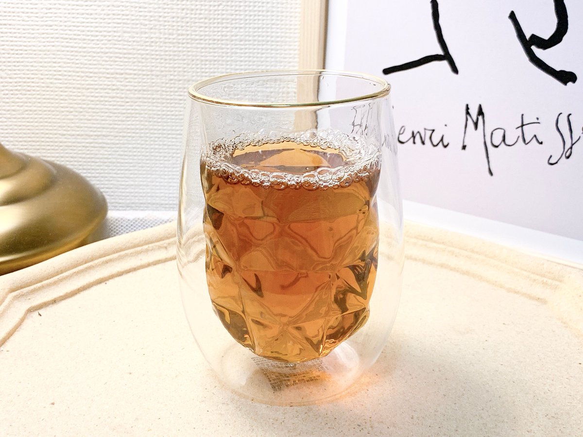 【おうちカフェ】やっと理想のコップに出会えた。フランフランの「映えグラス」が名品です。
https://t.co/VrO46oT8A4

ゴールドのフチとダイヤのようなデザインがとってもオシャレなんです。ダブルウォールグラスなので、機能性も抜群ですよ◎プレゼントにもおすすめです! 