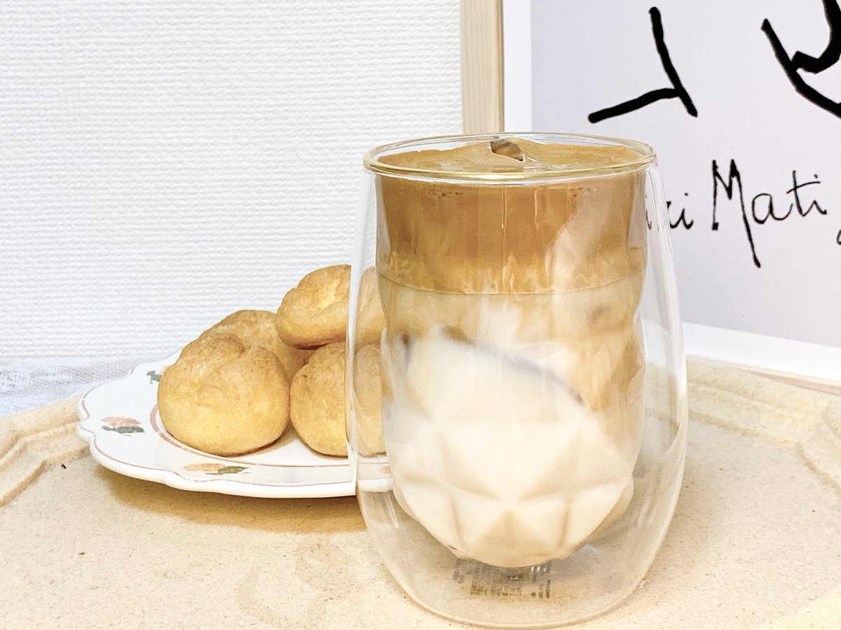【おうちカフェ】やっと理想のコップに出会えた。フランフランの「映えグラス」が名品です。
https://t.co/VrO46oT8A4
ゴールドのフチとダイヤのようなデザインがとってもオシャレなんです。ダブルウォールグラスなので、機能性も抜群ですよ◎プレゼントにもおすすめです!