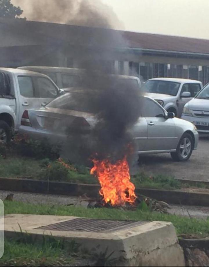 sg_must's tweet photo. Students @MbararaUST strike over failure to have lectures as the Lecturers insist on the ongoing industrial action of academic staff in Public Universities
#students'srightsmatter
#mustsgupdates
#StudentsLivesMatter https://t.co/g0RavetsBn