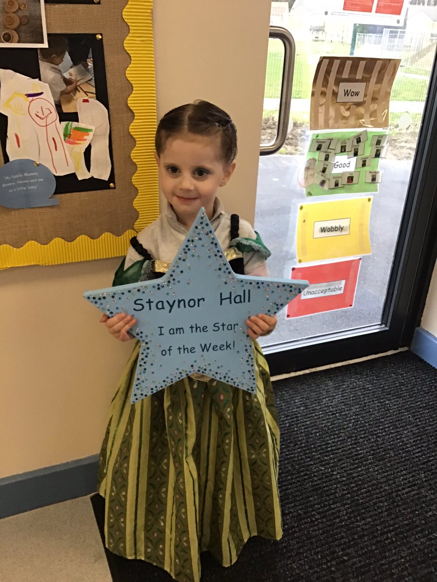 staynorHprimary's tweet photo. Well done to our Star of the Week! #TeamEsk are so proud of you! ⭐️💫⭐️ https://t.co/Np1Gy9AuR0