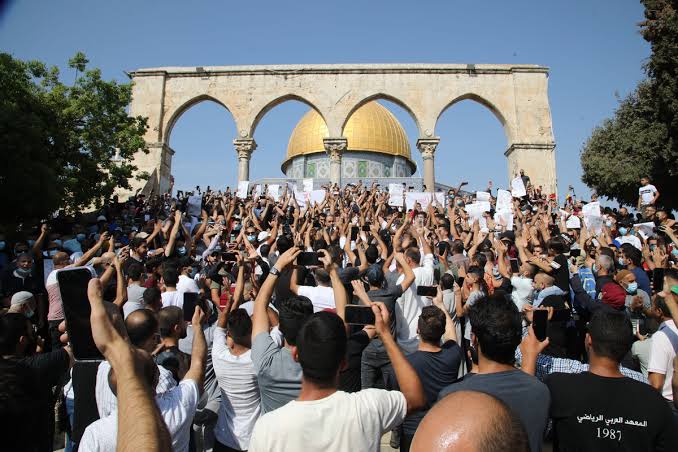saherr08's tweet photo. #LoveAqsa 🇵🇸
The Ummah owes you it's Absence !!
Masjid Al-Aqsa 💛
One day we will be your Permanent Guests and you will Never be empty thereafter.
In Shaa Allah ⏳
#FreePalestine https://t.co/ZhO2W3Ftfq