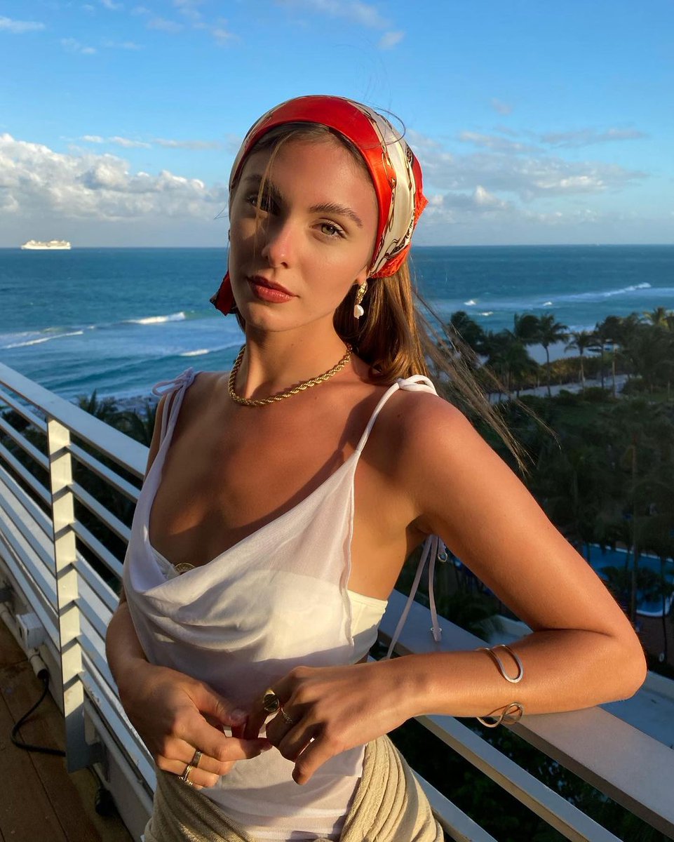Hey, It’s Mel speaking.
I do #openfollow for all western roleplayer’s mate. Color the retweet button and I’ll send you a follow. Let’s get to know each others well♡