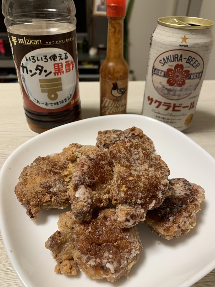 殺戮のマヨちゃん ちなみに味変カンフージェネレーションは黒酢とムーチョアロハのホットソース ムーチョは ビールも美味いけどこのホットソースも最高なんだなぁ タバスコも合いそう 至高過ぎてビール足りんよマジで ムーチョアロハ