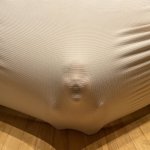 いつになく部屋が静かだと思ったら…？子供がとんでもないことをしていたw