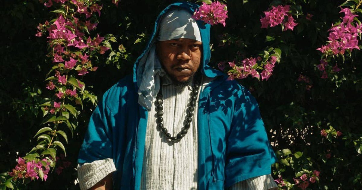 Long-time hip-hop stalwart <a href="/RaheemKemet/">#RKALLDAY 🇿🇦</a> makes a punchy debut with 8-track EP, #LiveForever: bit.ly/30DAbf4