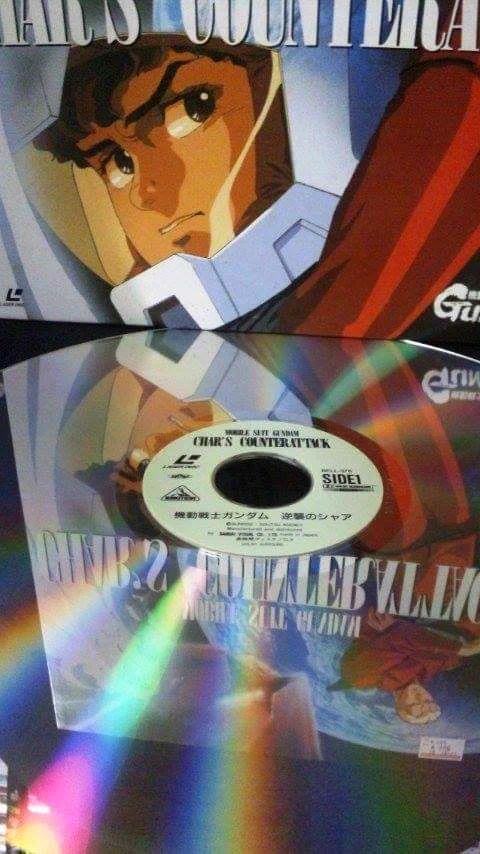@gundam_hathaway レーザーディスク💿
LD 機動戦士ガンダム 逆襲のシャア
🏠🎥ホームシアター鑑賞❤ 
