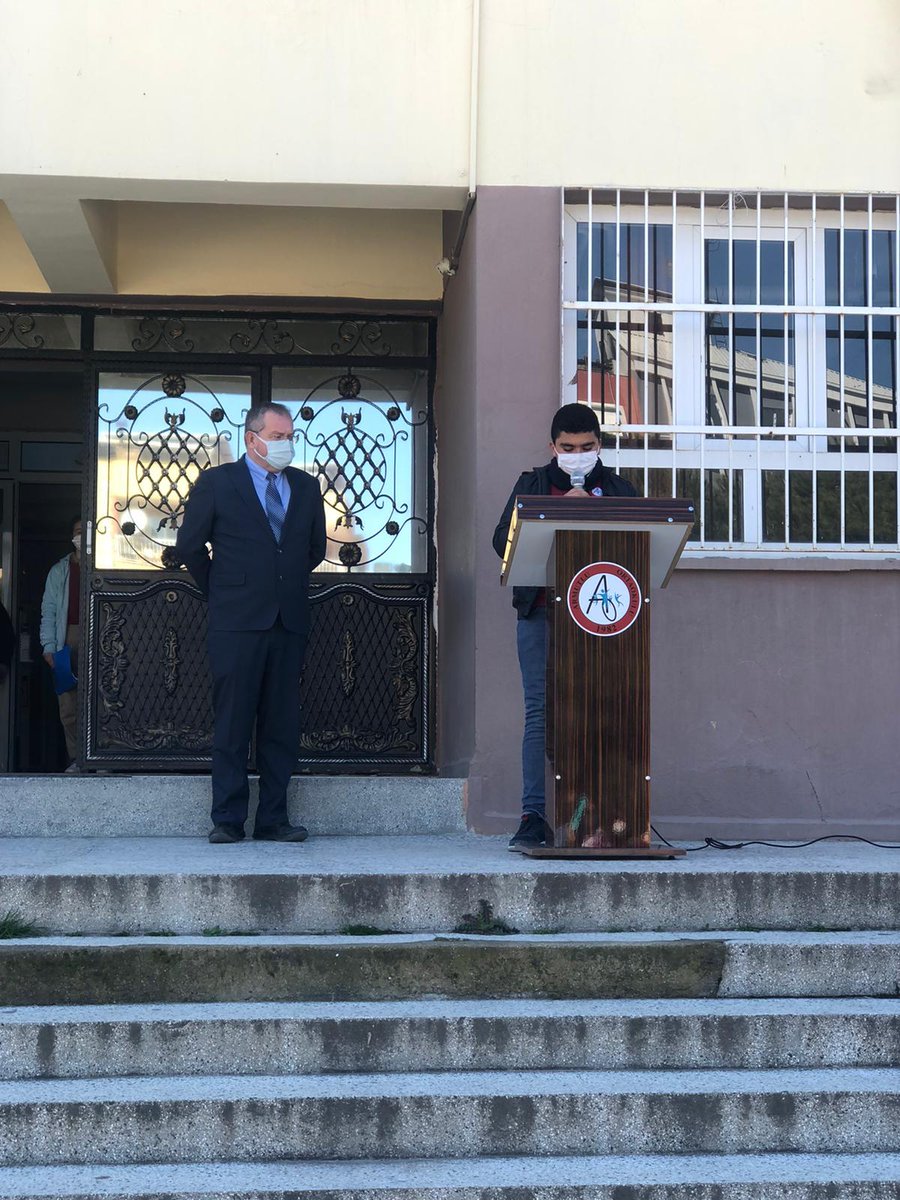 İstiklal Marşımız 100 yaşında!
İstiklal Marşımızın Türkiye Büyük Millet Meclisi tarafından kabulünün 100. yıl dönümünde okulumuzda anma programı yapıldı. Gün münasebetiyle öğrencilerimize ödülleri verildi.
#istiklalmarşı #istiklalmarşı100yaşında