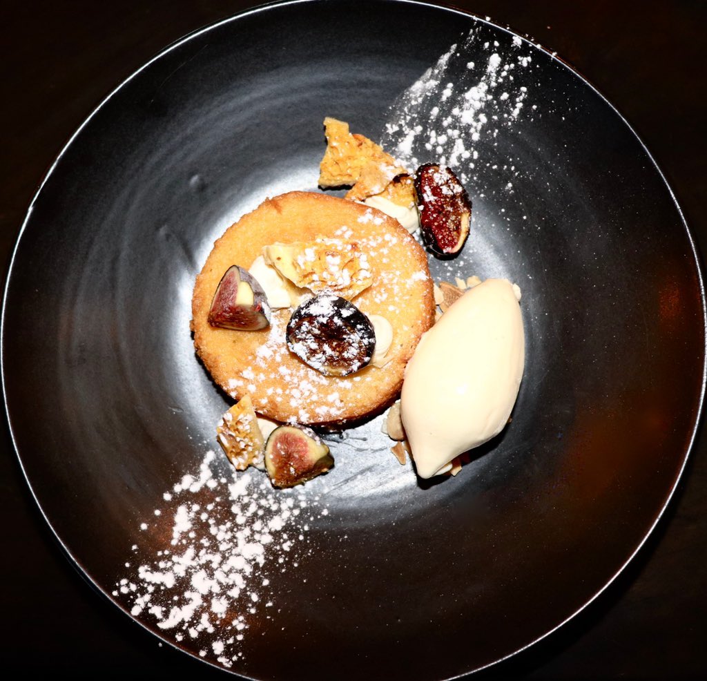 LaurasWorldza's tweet photo. Dessert is served at the #FMC20 event with Ken Forrester..
Fresh and burnt figs, almond frangipane, vanilla ice-cream, honeycomb.
#LaurasWorld
#KenForresterWines
#Marble https://t.co/R3nJiMhBwZ