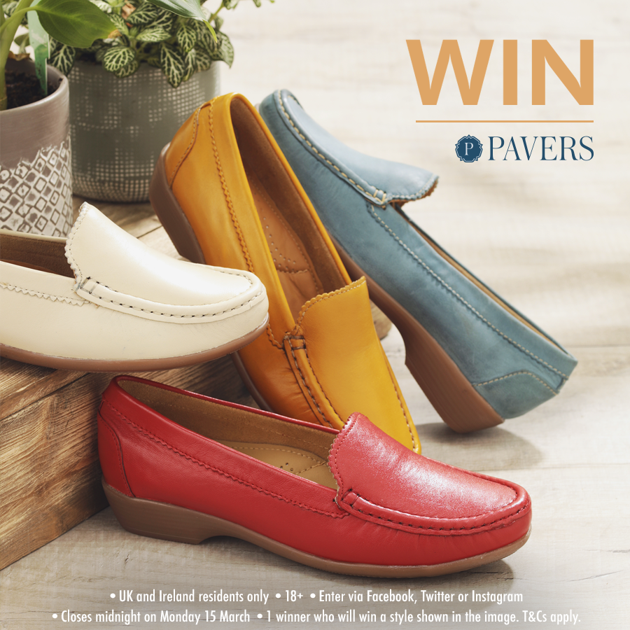 pavers trainers wide fit