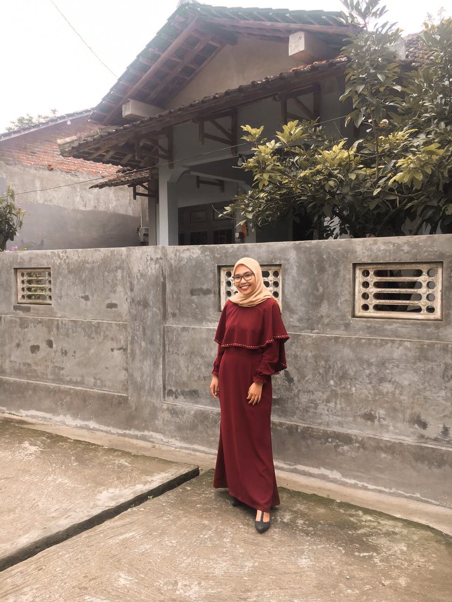 miawahyuya's tweet photo. Sefruit make up look dan ootd kondangan 🍅 https://t.co/Z54oMXahqB
