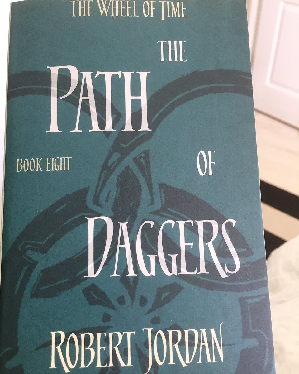 joeallen1987's tweet image. Book eight! Finally reached the halfway point in what’s been a wild ride so far. 🔥 💀 🐉 

#thewheeloftime #thepathofdaggers #bookeight #robertjordan