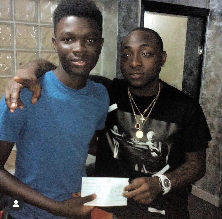 schooltrendz's tweet photo. MAN SPONSORED BY DAVIDO BAGS FIRST CLASS

Jide, whose higher education was sponsored by @davido, took to Twitter to appreciate the artist as well as everyone who contributed to the success of his Electrical and Electronics Engineering in ABUAD.

#successstory #successmindset https://t.co/JdGNCJduqO