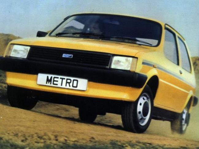 ParkersCars's tweet photo. Ahead of Mother's Day on Sunday, we're asking you - what did or does your mum drive? Here's some of the Parkers team's best offerings... #HappyMothersDay #MumsCar https://t.co/gXdUsI8FjX