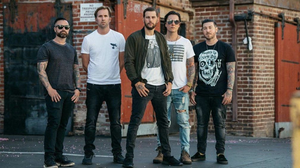 HaiMagazine's tweet photo. Update Soal Album Baru,  Avenged Sevenfold Bagikan Cuplikan dari Dalam Studio https://t.co/OcAY8V5tK8 https://t.co/UvxBrEISuk