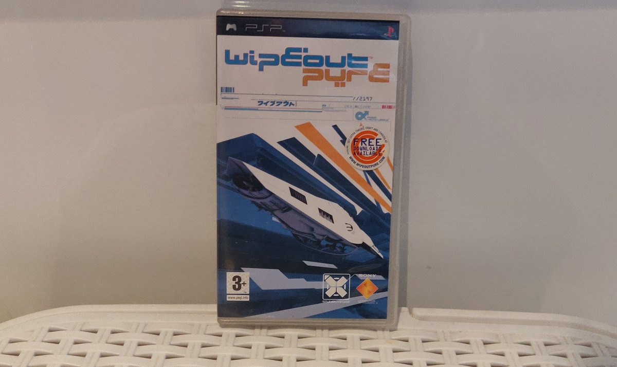  #100Games100DaysDay 51/100: Wip3out Pure ( #PSP, 2005)Such a good series of games and with this being portable, it might be the best of the lot.Quite a steep learning curve for newcomers due to the controls but once you have the hang of it, you'll be hooked.