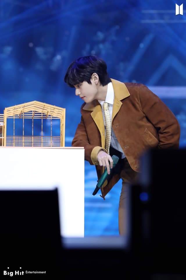 Jaow_meaw's tweet photo. น่ารักจนใจเจ็บไปหมดแล้วไอร่ต้าวของมี๊💜💜💜 มีลูกชายน่ารักและหล่อบอกต่อค่ะ🤪🤪
#태형 #TAEHYUNG #BTSV #방탄소년단 https://t.co/7dLooAqGC8