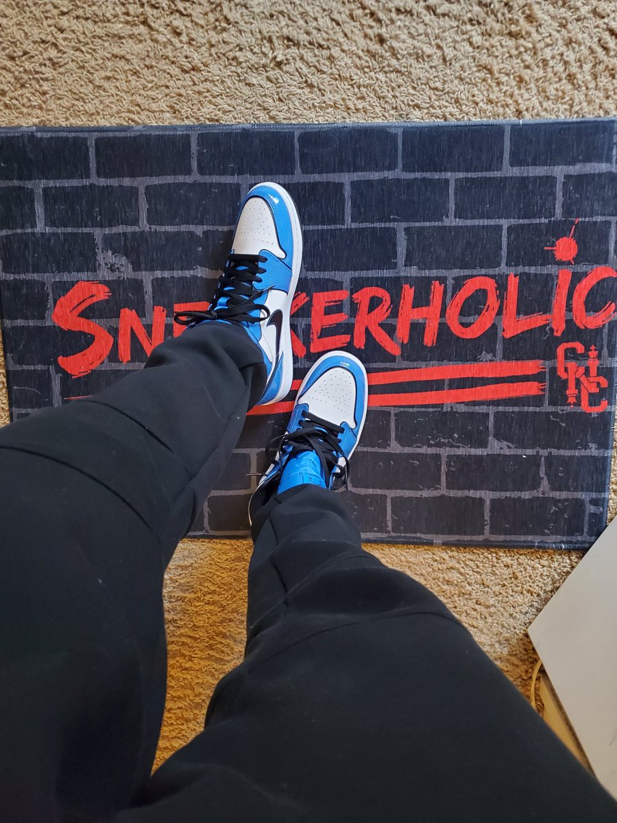 Ron51416700's tweet image. It's about to go DOWN.... Walking to the garage. Yall know the RULES
Get Down OR Lay Down....
#StateProperty
#AfternoonDriveVibes