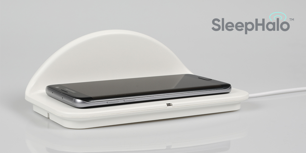 sleep_halo's tweet photo. Looking for a wireless charger for your smartphone? 📲 Visit https://t.co/oiAvr5bQC3 to order yours today. #SleepHalo #WirelessCharger #iPhone12 #PracticeSafeTech #Apple https://t.co/Qk9Elg5RtT