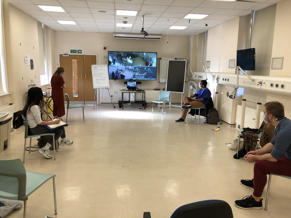 MediSIMTraining's tweet image. Fantastic #ASCME #ImmersiveSimulation course for @NHSHEE_NEY #IMT today. Great learning points &amp;amp; takeaways explored through debrief. ‘With structure you can have freedom (from cognitive overload!)’🧘‍♂️Fab faculty @LaurenHarkin6+@MedEdLeeds 🤩 Can’t wait for next course 23.02.21💪