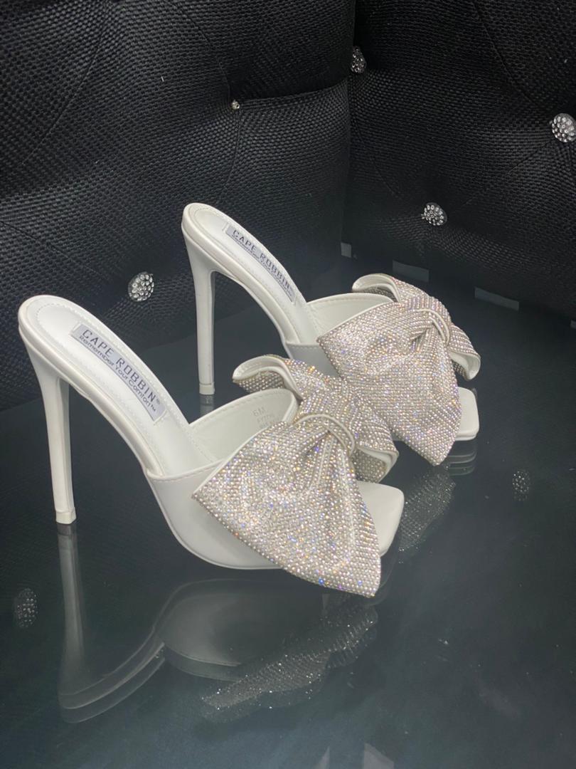 CollectionQween's tweet photo. Available on order 

#ikeja #lekki #unilag #lagos #ajah #VI #fashion #luxury #Nigeria #designerwears #Wears #enterpreneur #service #Happy #world #worldwide #nigeria #smallbusiness #sales #business #shoppingonline https://t.co/7wmpDiTC3n