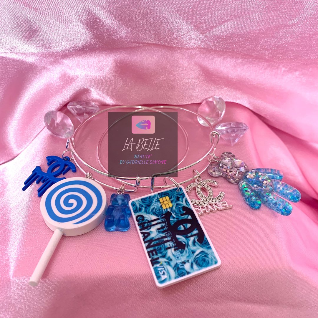 labellebeaute_'s tweet photo. New bangle “Candyland🍭” is now on the website! Click the link below to shop our bomb bangles💙
-New customers get $$ off using the code “BEAUTE” at checkout!
https://t.co/jQH3AwbQ3g
#blackownedbusiness #charmbracelets #banglebusiness #designerbangles #charmbangles https://t.co/jqqv0HRlcV