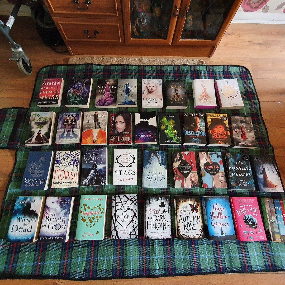 lauraajayyne's tweet photo. Clearout of a lot of my books! 

All are in brand new or only read once condition.

Hardbacks: £5
Paperbacks: £2.50-3.00

Postage must be paid for also.

DM me if any take your fancy!

UK shipping only (preferably)

#booksforsale #booksfortrade #books #bookstoread #bookclearout https://t.co/xfm0rApfU3