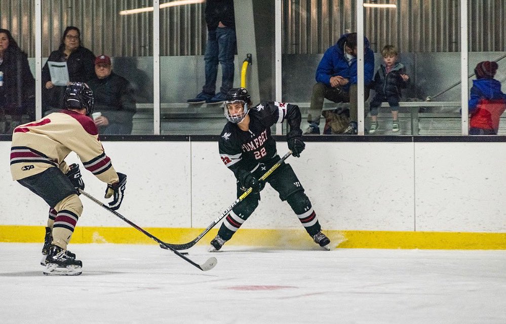 Senior Spotlights #22 Cameron Lowe (2002)

-Elite Speed
-Hard Working 
-High IQ and Creativity 

Cam was a 3 year Senior, and was a captain of our boys team this year. Best of luck in the future Cam! #thankyouseniors #Rollgriffins <a href="/cam_lowe4/">CAM LOWE</a>