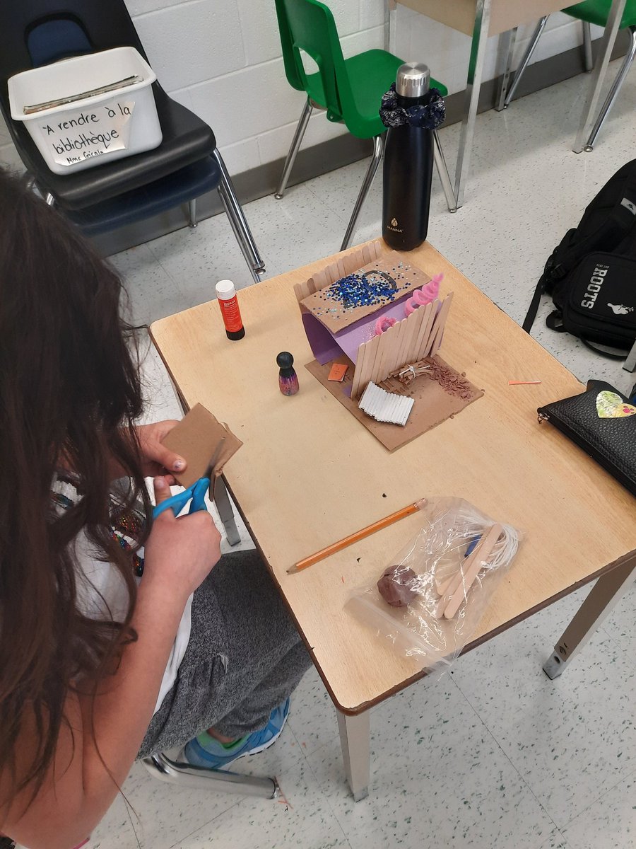 jgicala1's tweet photo. Building strong structures for our creatures to enjoy π§ββοΈπ§ββοΈπ§ #gnomehomes #strongandstablestructures @louisearbourfi https://t.co/wEFEek5jg7