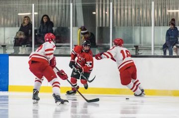 Senior Spotlights #11 Hans Forselius(2002)

-Quick Release 
- Creative with the puck
-Good Hands 

Hans was a 3 year Senior. Best of luck in the future Hans! #thankyouseniors #Rollgriffins <a href="/ForseliusHans/">Hans Forselius</a>