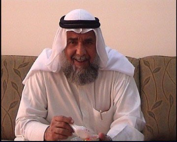 من كان يحضر مجلس القائد الأستاذ حسن مشيمع ويتابع حركته وتنظيمه يعرف بأن هذا القائد كان يُحضر لثورة عارمة تقتلع جميع أنواع الفساد الخليفي في #البحرين.

#قادة_الثورة