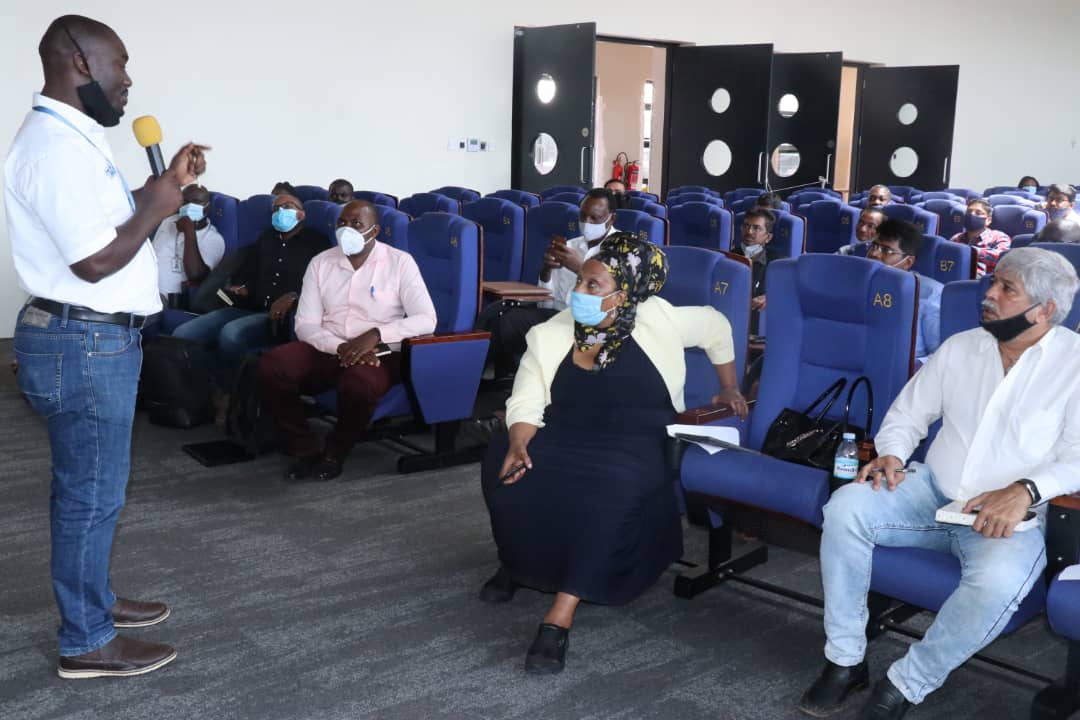 URAuganda's tweet photo. #KakasaNgaKapo with Digital Tax Stamps is set to expand with manufacturers of products - sugar and cement set to start stamping their products come 1/4/21.
We 've engaged leading manufacturers of the two products today at the #URATower in preparation for the roll out date. 1/3 https://t.co/8R19bpQ1IP