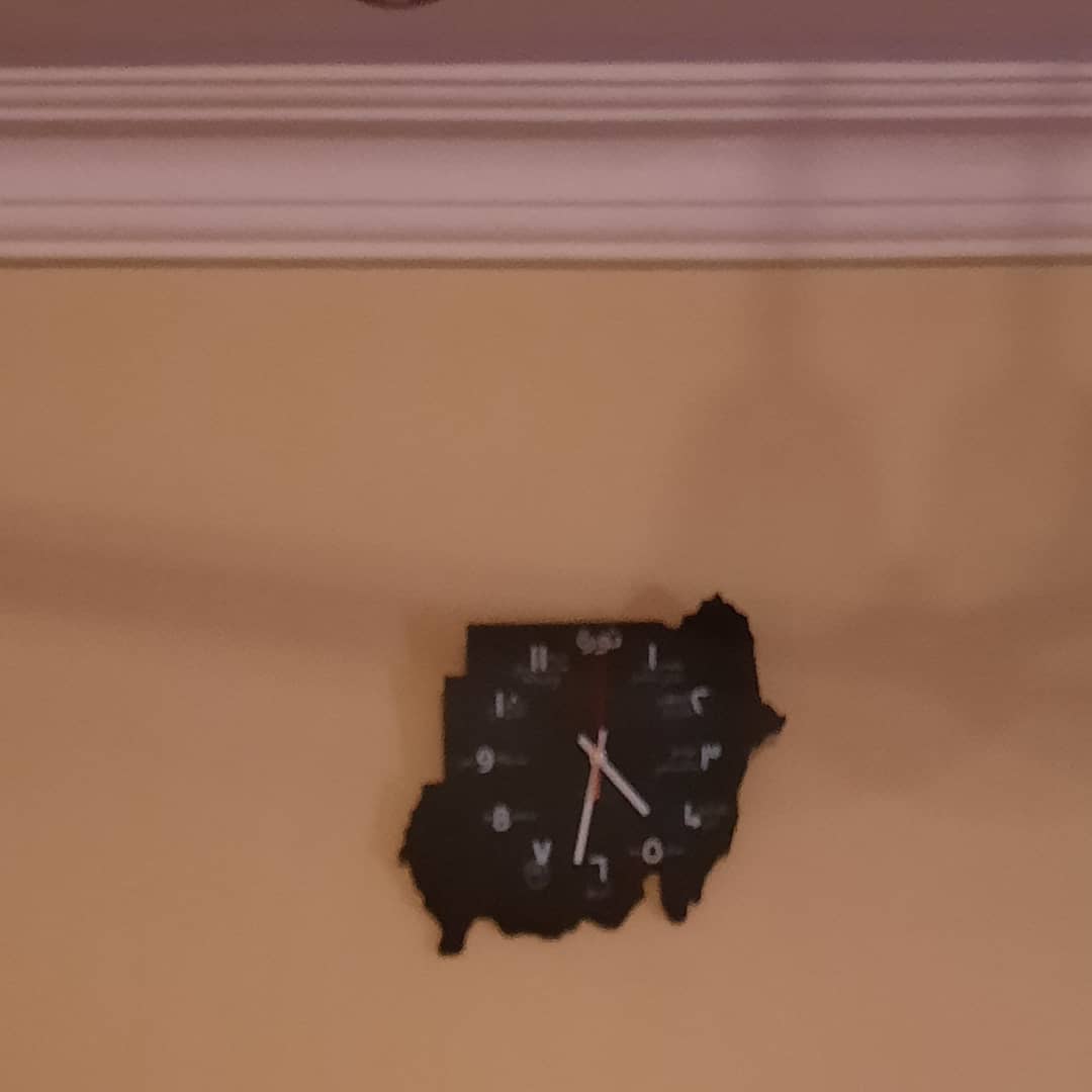 MahgoubI's tweet photo. One of the best Sudanese Revolution Suvoiner,  Thowra Watch (ساعة الثورة) I had bought  2 😁

Visit their page @XtraGravity

About 30% of watch cost goes to charity in Sudan 🇸🇩 https://t.co/VqZruiUXjz