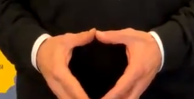 ilticcio's tweet photo. @EnricoLetta 1° passo da segretario: acquistare un microfono (ce ne sono di ottimi a 100 euro), trovare al Nazareno una stanza da insonorizzare e con qualche migliore sfondo, controllare le mani - a parte le battute, in bocca al lupo! Il ritorno non solo mio nel PD dipende anche da lei. https://t.co/puYKPQCKX3