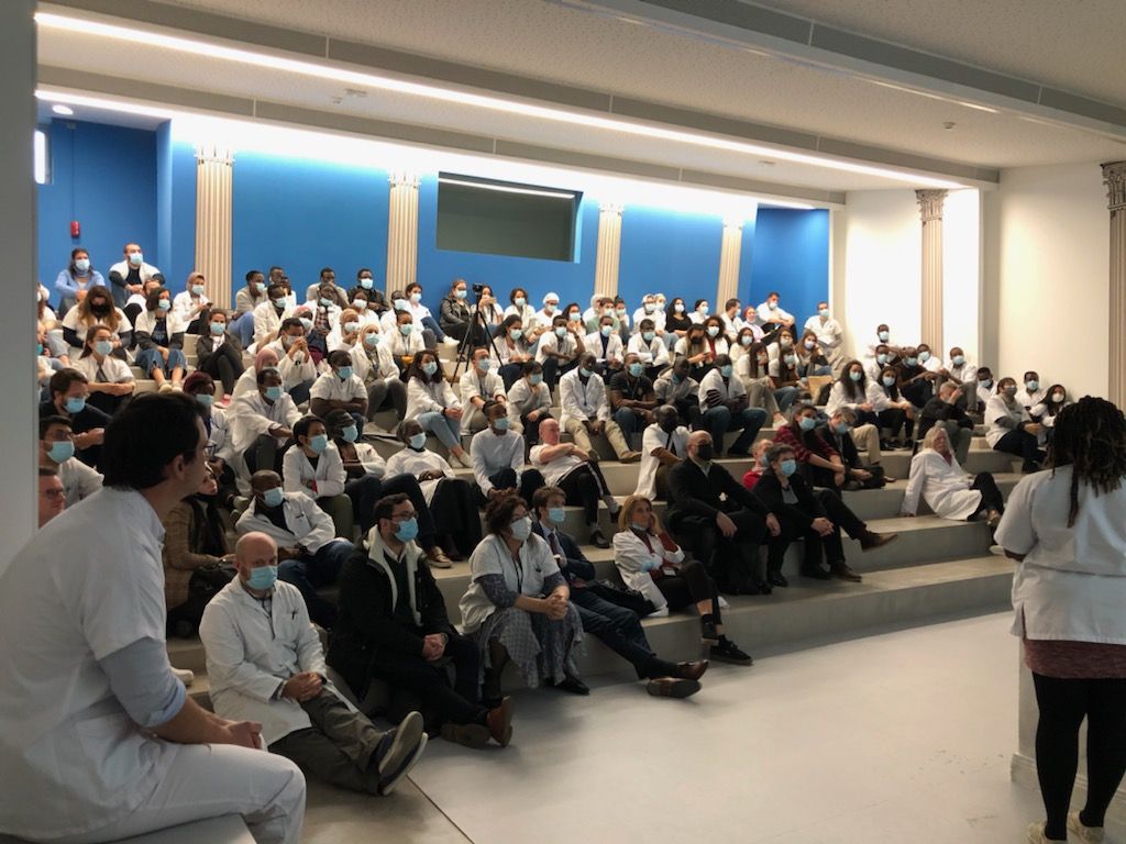 Covid 19 Didier Raoult La Vaccination N Est Pas Une Baguette Magique Gomet