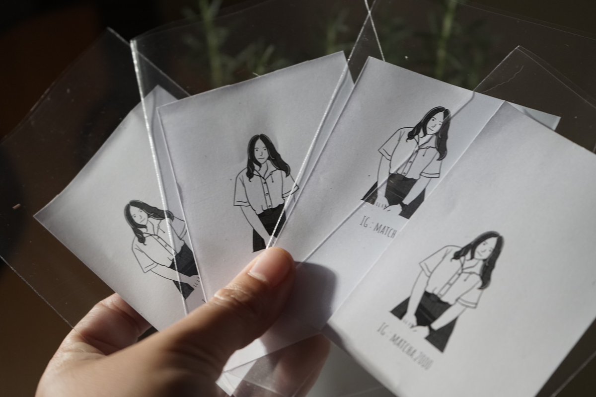 Indykimlangs's tweet photo. ของปัจฉิมสไตล์ มินิมอล รูปเราเอง น่ารักๆ รับรองไม่เหมือนใคร ส่งรูปมาให้วาดได้น้า 
20 ใบ ใบละ 20 บ.
50 ใบ ใบละ 15 บ. ส่งฟรี!! 
100 ใบ ใบละ 12 บ. ส่งฟรี!!
กระดาษ 100 ปอนด์​ ใส่ซองให้ทุกรูป
ไลน์ @indykim-shop มี @
หรือกดลิ้ง https://t.co/GIRrnNFmpD
#ของปัจฉิม #ของขวัญปัจฉิม https://t.co/8PSqucjr1B