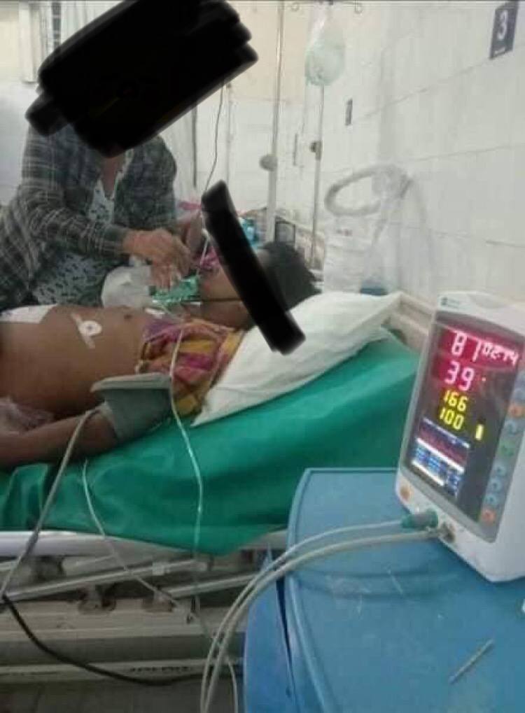 ZiWdk's tweet photo. tw // death
One victim who was shot in thigh on Mar 10 has died this early morning.
Military is using murderous ways to kill civilians and at least 70 Democracy Heroes have fallen.

UNSC ACT NOW
#WhatsHappeningInMyanmar
#Mar12Coup https://t.co/04FzFYbZes