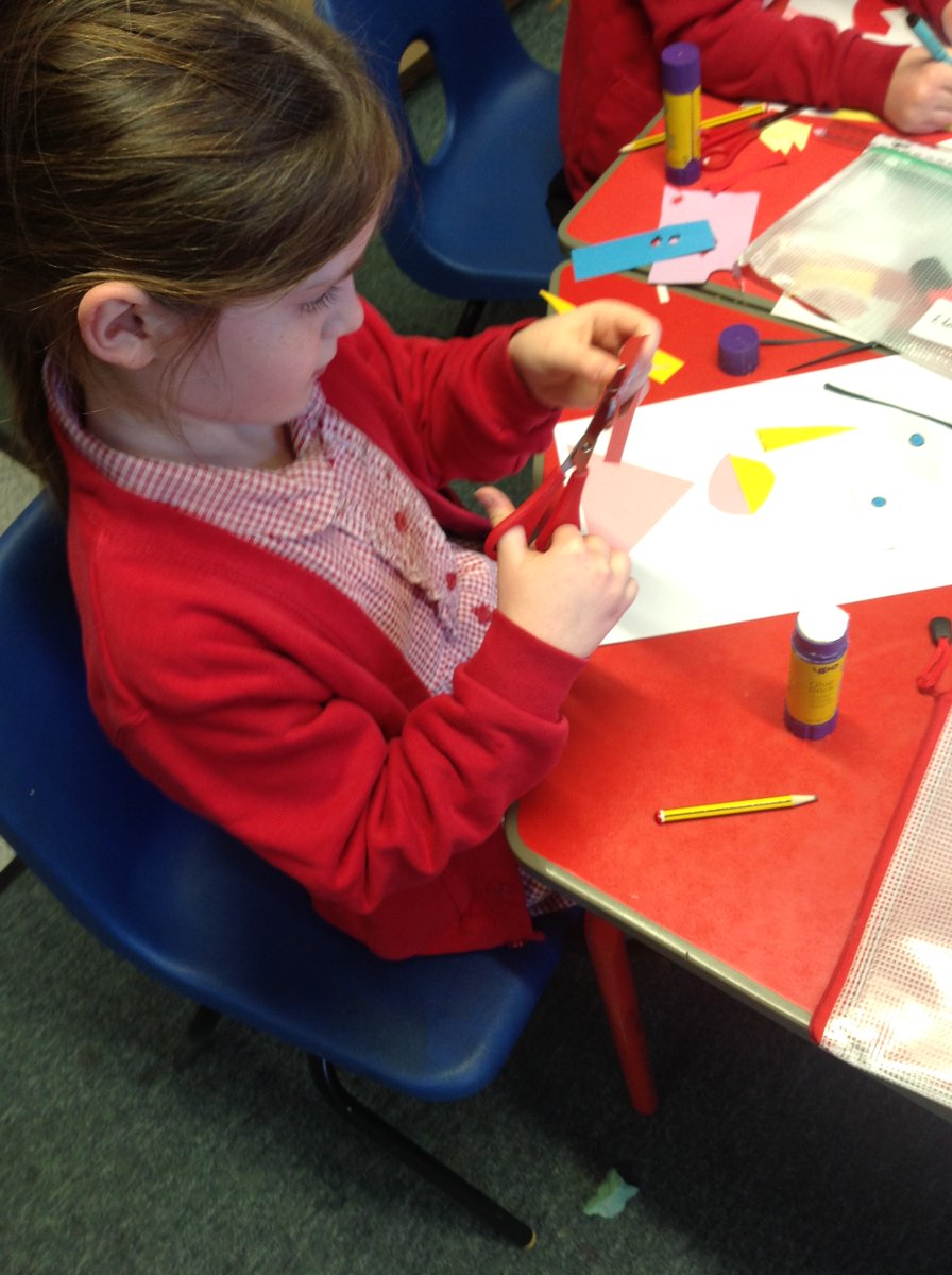 robwilkprimary's tweet image. In year 2,  we have been exploring the fact that we are all unique.  We made our very own Picasso portraits to celebrate our differences.  #thebarnabusproject