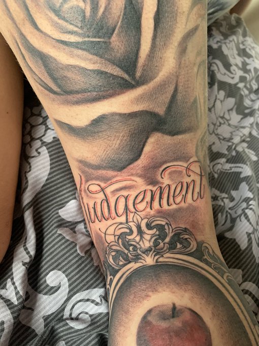 New ink. What you reckon guys xx https://t.co/SZy3h1mMHI<a href="/tag/workinggirl"class="tags"><span>#workinggirl</span></a><a href="/tag/slut"class="tags"><span>#slut</span></a><a href="/tag/partygirl"class="tags"><span>#partygirl</span></a>