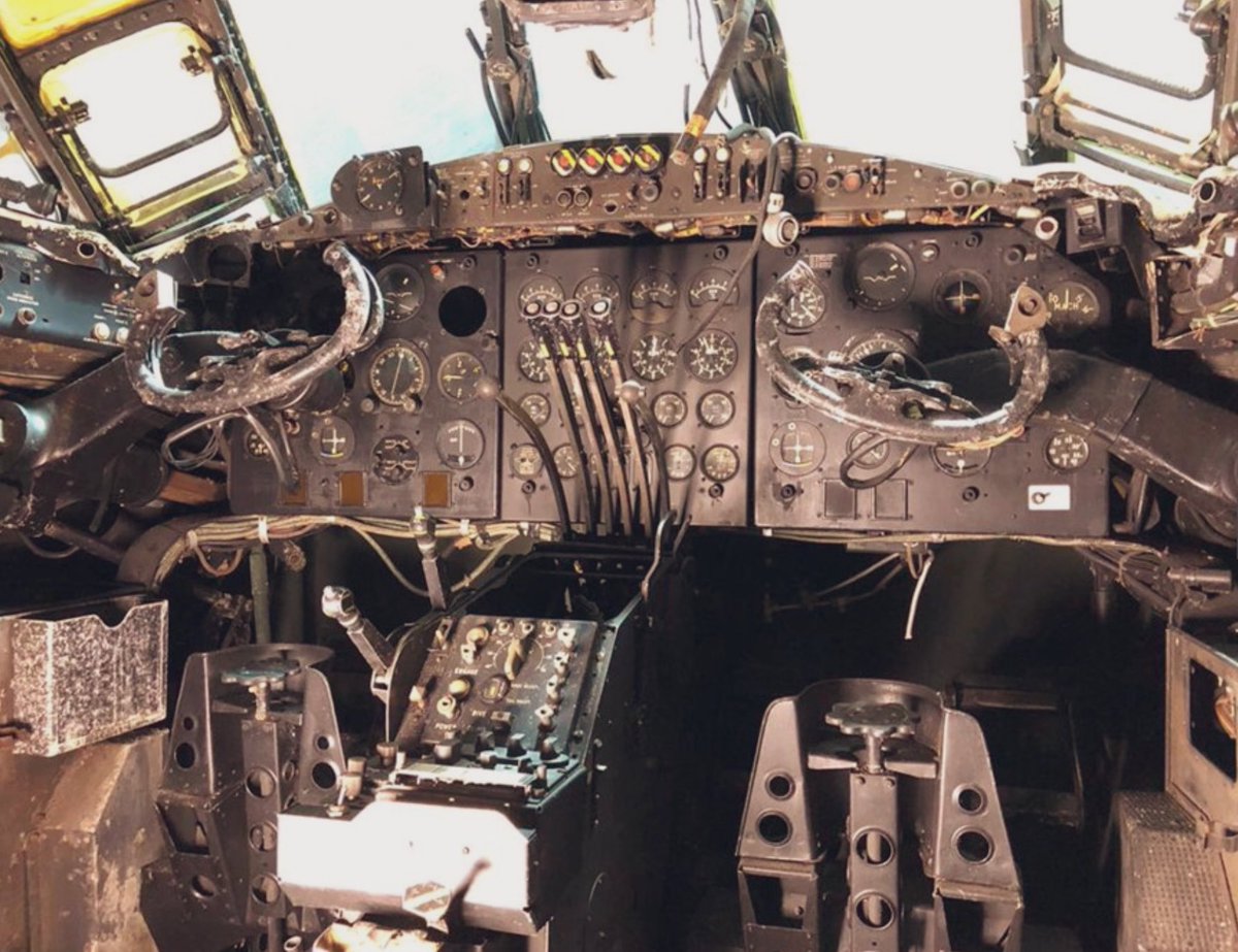 AeroPartsSpares's tweet photo. Own a piece of #Aviation History....
#Vickers #Valiant #XD826 #Cockpit is being Auctioned through @HansonsUK, starting price of £30k....
Closing date Tuesday 16th March 2021 1400hrs
https://t.co/MtwFoQh7HD…
#TwitterVforce
@AeroPartsSpares https://t.co/oDxPErjug9